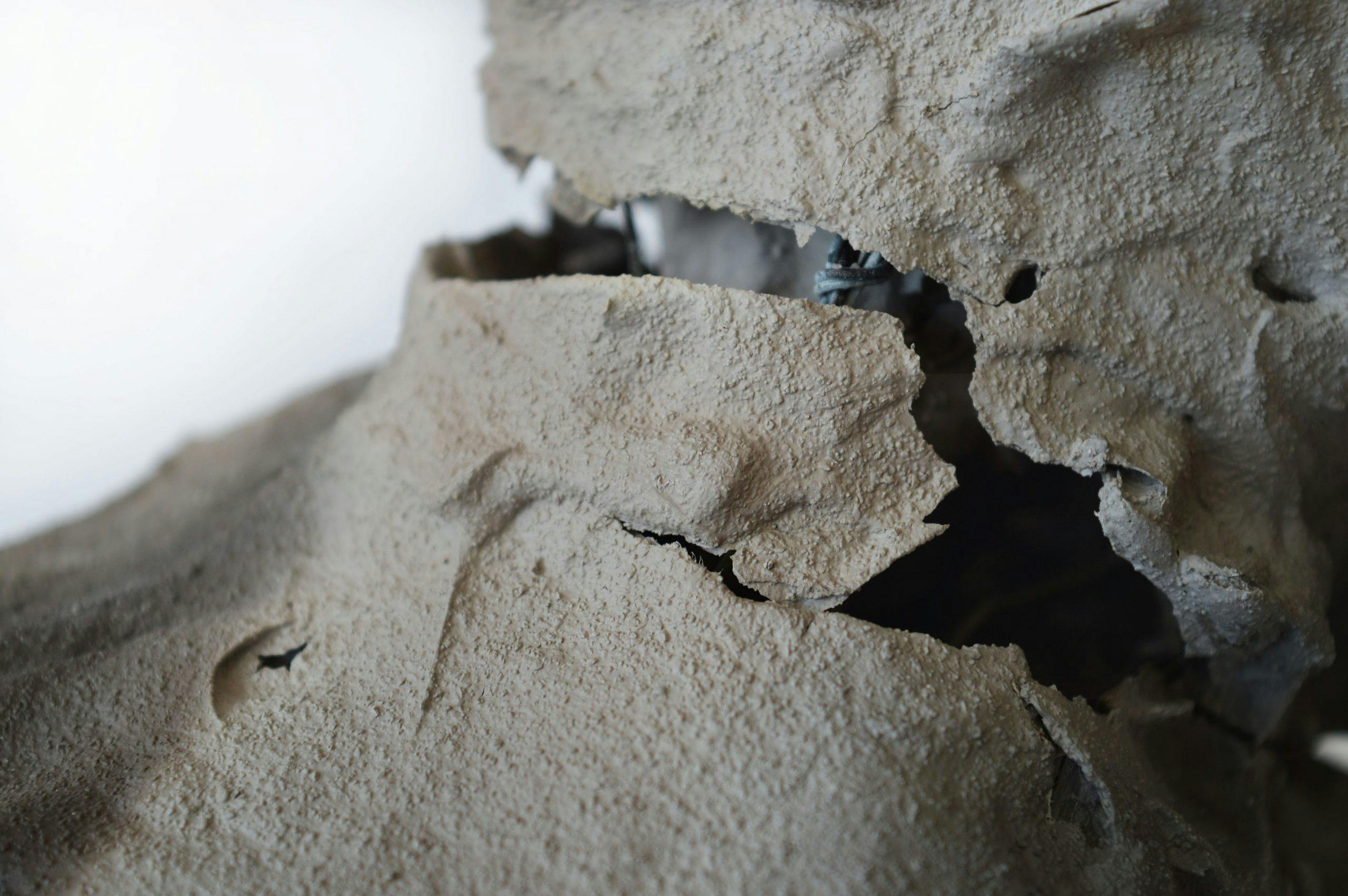 Maris Munroe, Cracked Paper Kiln Vessel